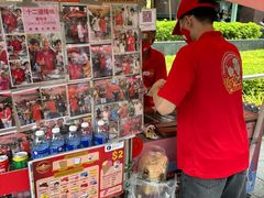 -詹爷爷乌节路街头冰淇淋