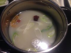 -唯爱KTV聚会餐厅(仙林东城汇店)