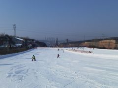 -采薇庄园四季滑雪场