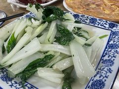 -黄记四更烤乳猪店