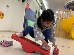 -好奇星国际托育(金地自在城校区)