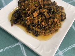 -华龙特色大骨鸡农家菜馆