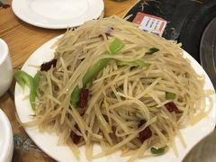 -山城家常菜铁锅炖鱼