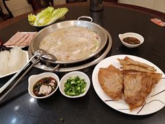 -老来福·非遗酸汤兔(凯旋路店)