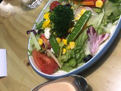 牛油果鲜奶酪沙拉-清真·艾美可餐厅(鹏欣水游城店)