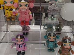 -泡泡玛特POPMART(侨福芳草地店)
