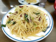 -鲁南仔·滕州炒鸡(经三路店)