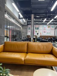 -FRIDAY星期五专业美发沙龙