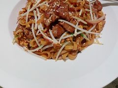蛋丝干炒牛河-T館·花园艺术餐厅