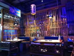 大堂-船梆煮•蒸汽海鲜·炉火烤肉(五四广场店)