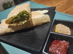 -八月美食小馆(银泰城总店)