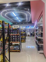-卡通派潮品玩具折扣仓(青岛新城吾悦广场店)