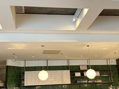 -LuOne凯德晶萃广场(徐家汇路店)