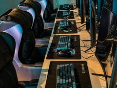 -涨巢·潮玩水疗局