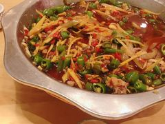 -兔行天下-鸿鹤鲜锅兔(中海国际店)