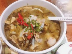 -渝是乎川渝小炒(新世界百货望京店)