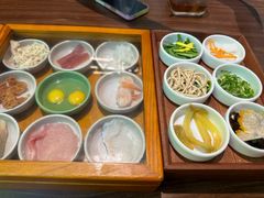 -良米山·云南野生菌过桥米线(上海首店)