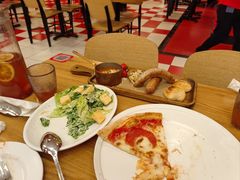 -城市大道红炉披萨烘焙坊