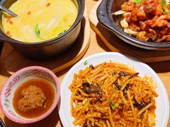 -小放牛炒菜馆(军校店)