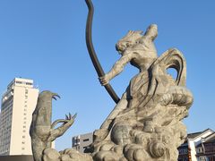 -巴陵广场