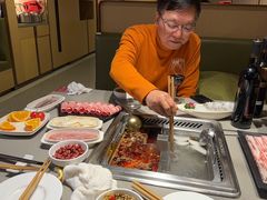 -海底捞火锅(曹安公路店)