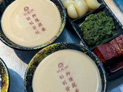 -洞庭洲·防空洞火锅·铜锅涮肉·烧烤(新百广场店)