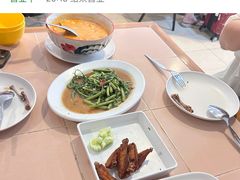 -榮泰米粉湯(Left Shop)