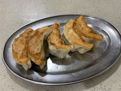 鲜肉韭菜煎饺-芬芳甜品(同福路店)