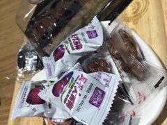 -藏猫猫咖啡主题馆(中央大道店)