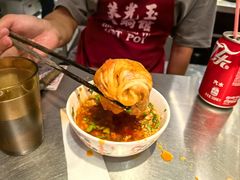 -朱光玉火锅馆(小寨原力场店)