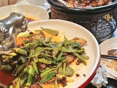 -万重锦·人文川菜馆(骡马市店)