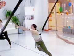 -Jumphai室内蹦极运动
