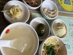 -正一涵老味道名小吃(广汉总店)
