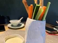 -穹六人间 people 6(岳阳路店)