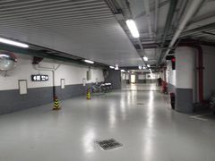 -人民广场-地下停车场
