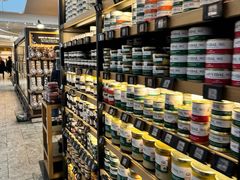 -乐蓬马歇百货公司(Rive Gauche)