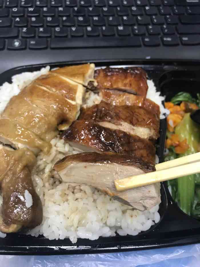 深井烧鹅(浦东大道店)-"这家外卖很难点,每次都是来店里打包,烧鸭.