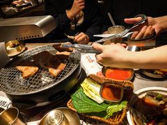 -草家酱蟹炭火烤肉店(珲春南路一店)