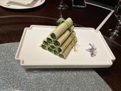 香干马兰头卷-杭州西子湖四季酒店·金沙厅