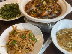 -阿峰饭店·本地土菜馆·农家土鸡煲·一品神仙鸡(报福店)