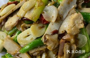 Stir-fried Fresh Chicken Mushrooms