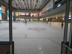 -冰堡国际溜冰场(观澜湖新城MHMALL店)