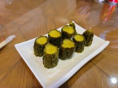 -三鞭一花·独一处·元英砂锅(海光寺店)
