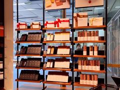 -Laderach 莱德拉(上海环贸iapm店)