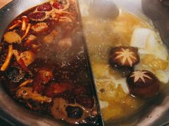 台式麻辣锅-湊湊火锅·茶憩(杭州湖滨银泰in77店)