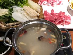 -龙聚德北京烤鸭(沙坪坝华宇A馆店)