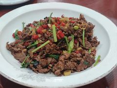-湖南人家湘菜馆(镇江路店)