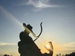 -巴陵广场