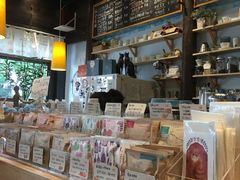 -猫的天空之城概念书店(杭州南宋御街店)