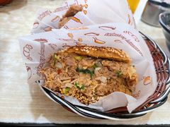烧饼加肉-万红路羊汤烧饼店(将台路店)